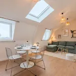 Deux Sur La Place Sebastopol Apartman