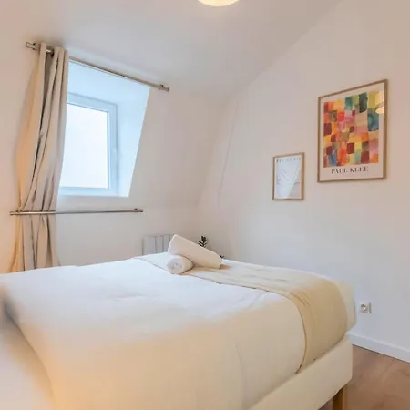 Appartement Deux Sur La Place Sebastopol *