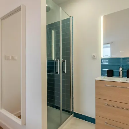 Deux Sur La Place Sebastopol * Rijsel